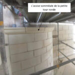 photo_extérieure_de_la_tour_d_escalier_en-cours-de-restauration_du_80_rue_joffre_par_l_entreprise_mollat_verdant